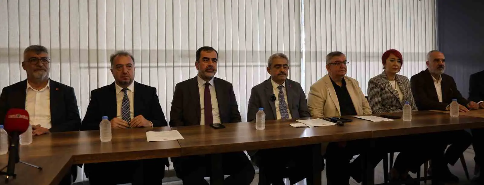 Milliyetçi Hareket Partisi (MHP) Aydın İl Başkanlığı, vatandaşla doğrudan temas