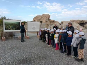 Bursa Büyükşehir Belediyesi tarafından düzenlenen ‘İznik Kazı Günlükleri Atölyeleri’ne katılan