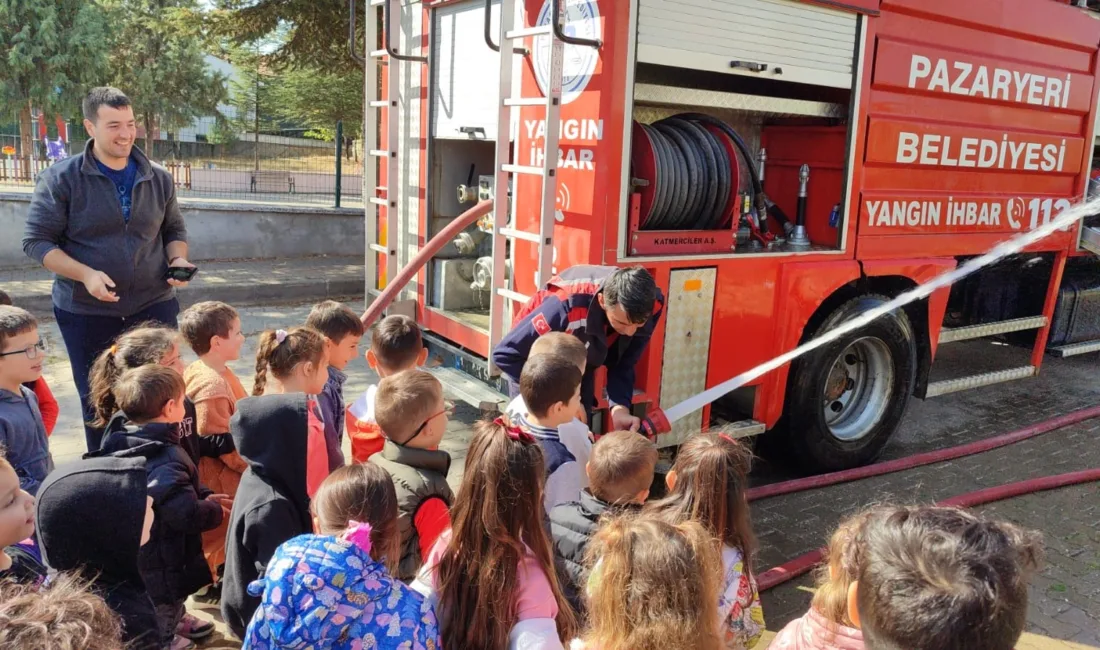 Bilecik’in Pazaryeri ilçesinde anaokulu öğrencileri, İtfaiye Haftası kapsamında düzenlenen etkinlikle