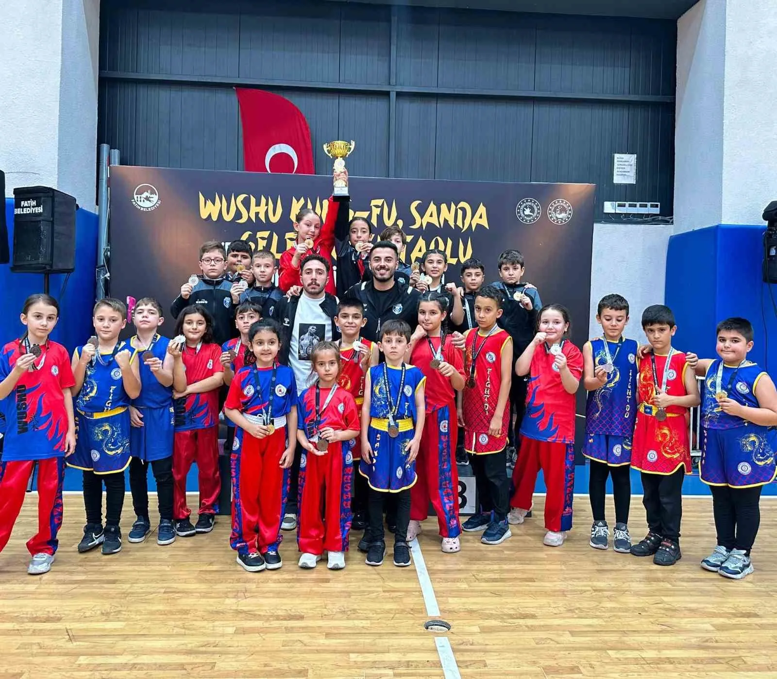 Sultangazi’nin minik yıldızları, Minikler Wushu Kungfu İstanbul Şampiyonası’ndan 24 madalya