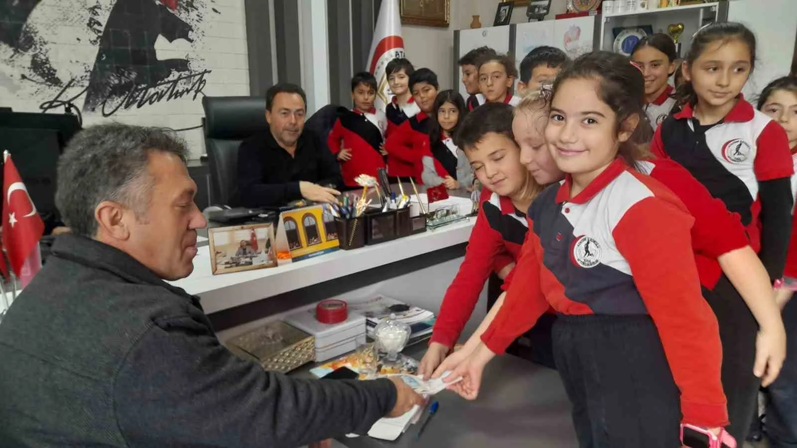 Afyonkarahisar Atatürk İlkokulu 4-İ öğrencileri, Gazze’de açlık ve yoksunlukla sınanan