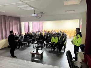 Bolu’nun Mudurnu ilçesinde taşımalı eğitim kapsamında görev yapan servis şoförlerine