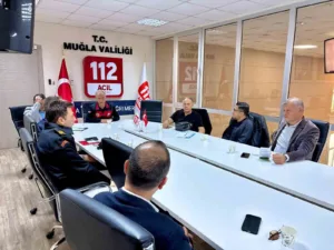 Muğla 112 Acil Çağrı Merkezi’nde, çağrı merkezinde görev yapan kurum