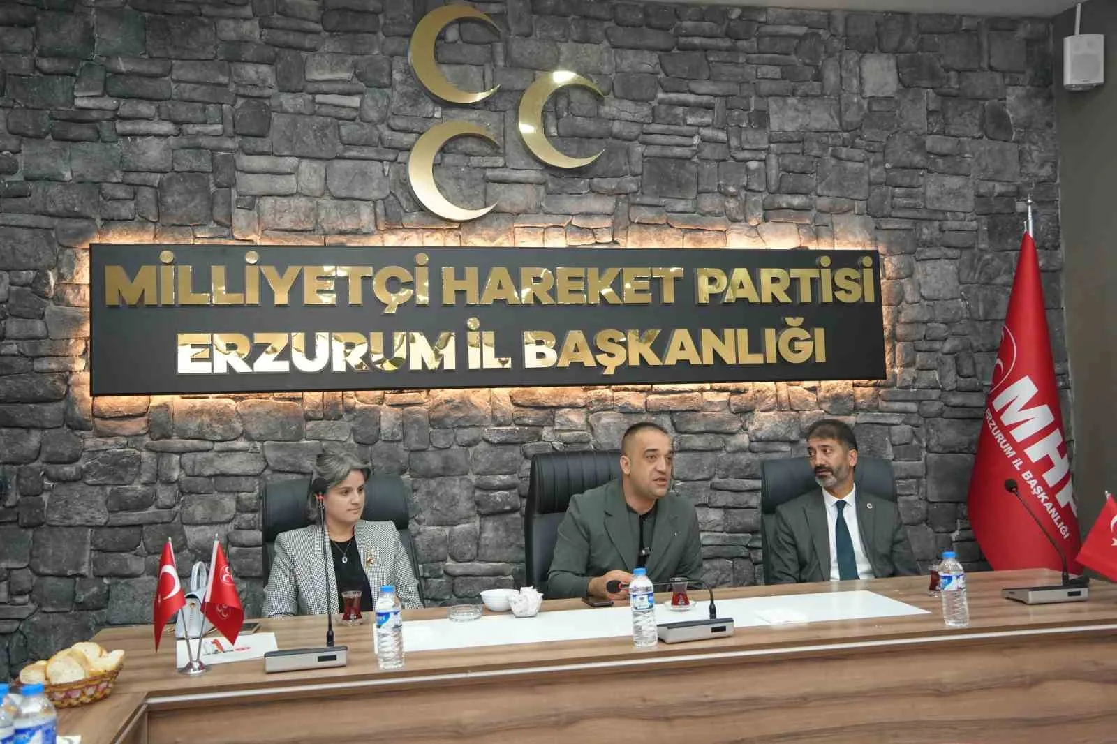 19 Ekim Muhtarlar Günü dolayısıyla Milliyetçi Hareket Partisi (MHP) Erzurum