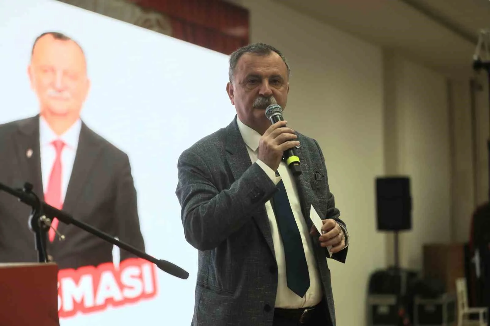 Yunusemre Belediye Başkanı Semih Balaban, Manisa Büyükşehir Belediye Başkanı Besim