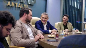 MÜSİAD Antalya Başkanı Yusuf Akgül, Genç MÜSİAD üyeleriyle buluşarak dış