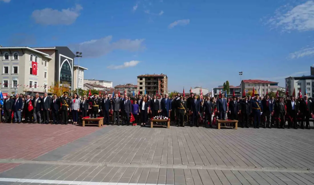 Muş’ta 29 Ekim Cumhuriyet Bayramı düzenlenen törenle kutlandı. Kutlamalar, Muş