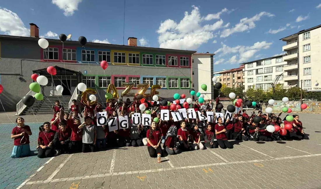 Muş’ta Vali Adil Yazar Ortaokulu öğrencileri, İsrail’in Gazze’ye yönelik saldırılarına