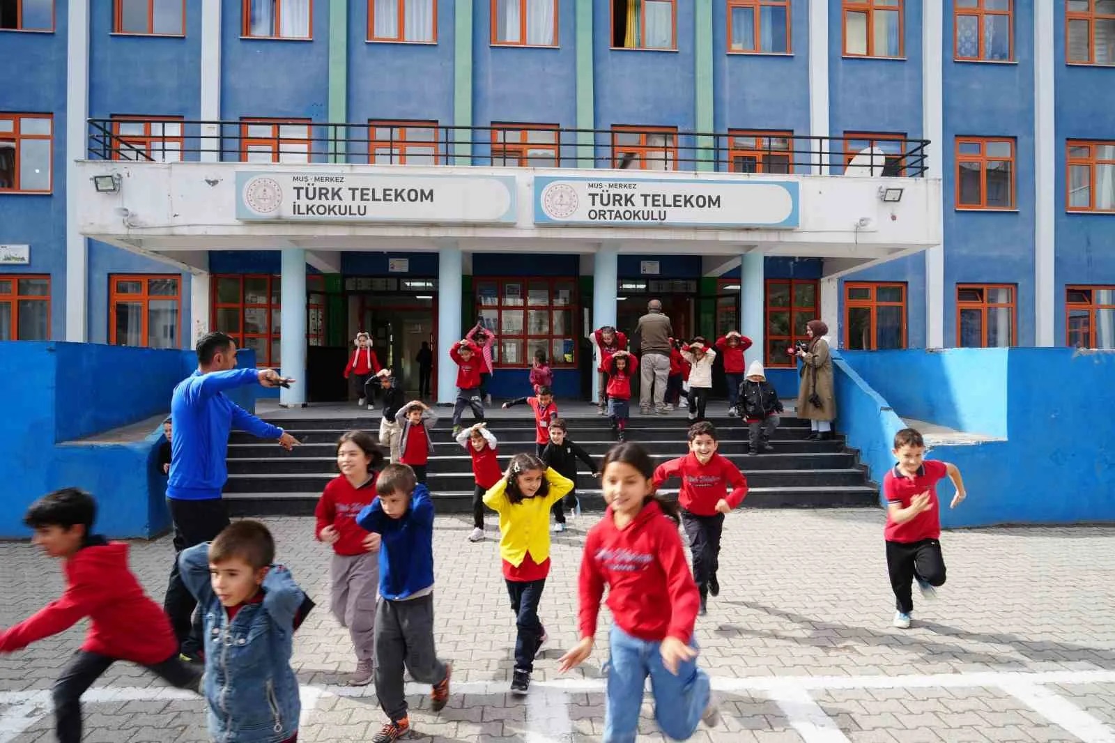 Muş’ta Milli Eğitim Bakanlığınca (MEB) “Afetler ve Dayanıklılık Ayı” etkinlikleri