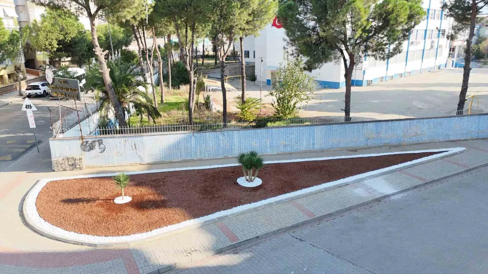 Nazilli Belediyesi Park ve Bahçeler Müdürlüğü ekipleri, Cumhuriyet Mahallesi 187