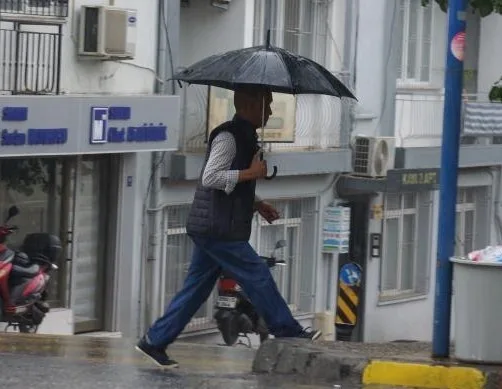 Aydın’da meteorolojin uyarısının ardından gerçekleşen yağışlarda Nazilli metrekareye 52 kilogram