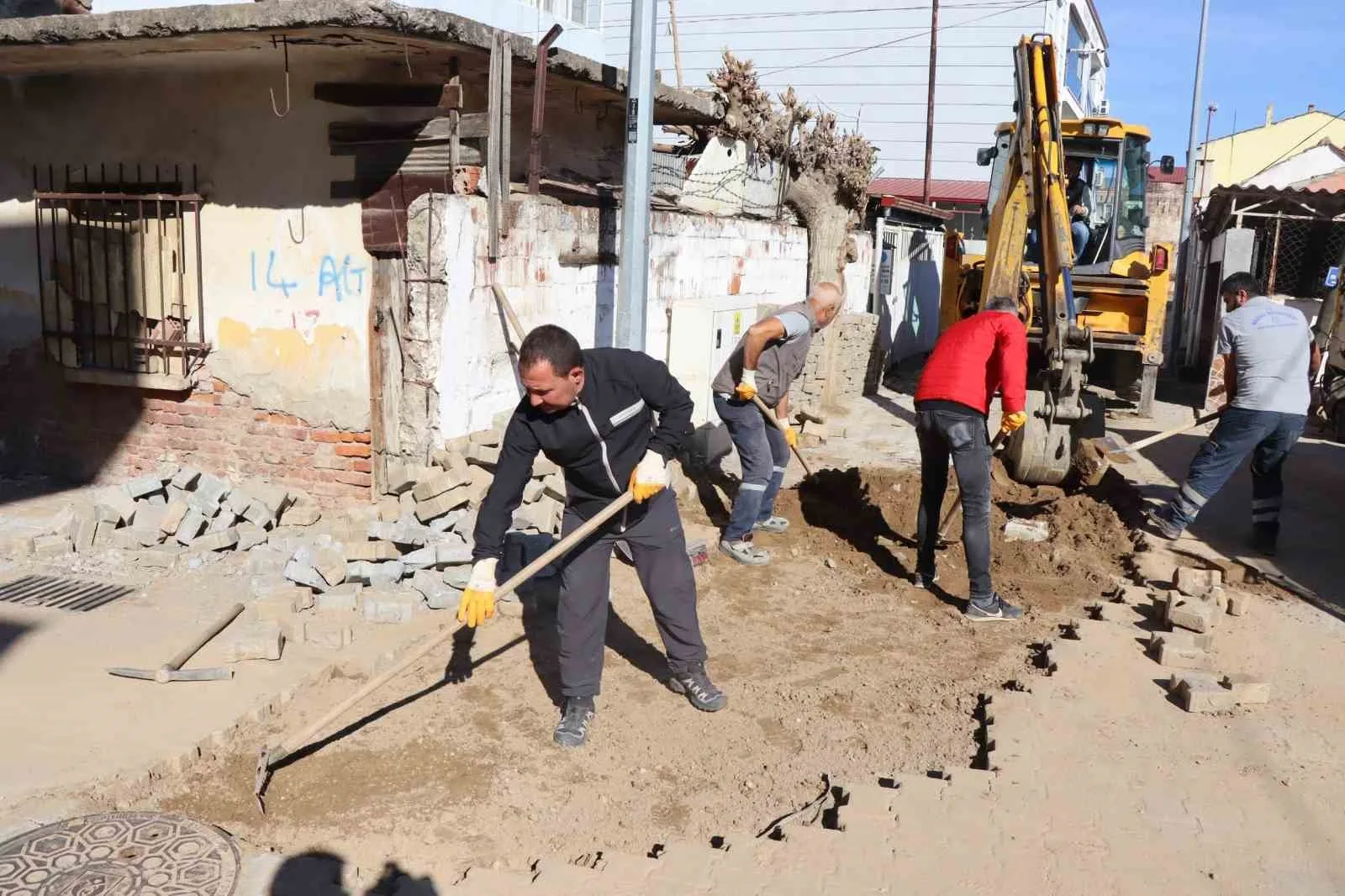 Nazilli Belediyesi Fen İşleri Müdürlüğü ekipleri, Yeşilyurt ve Yeni Sanayi