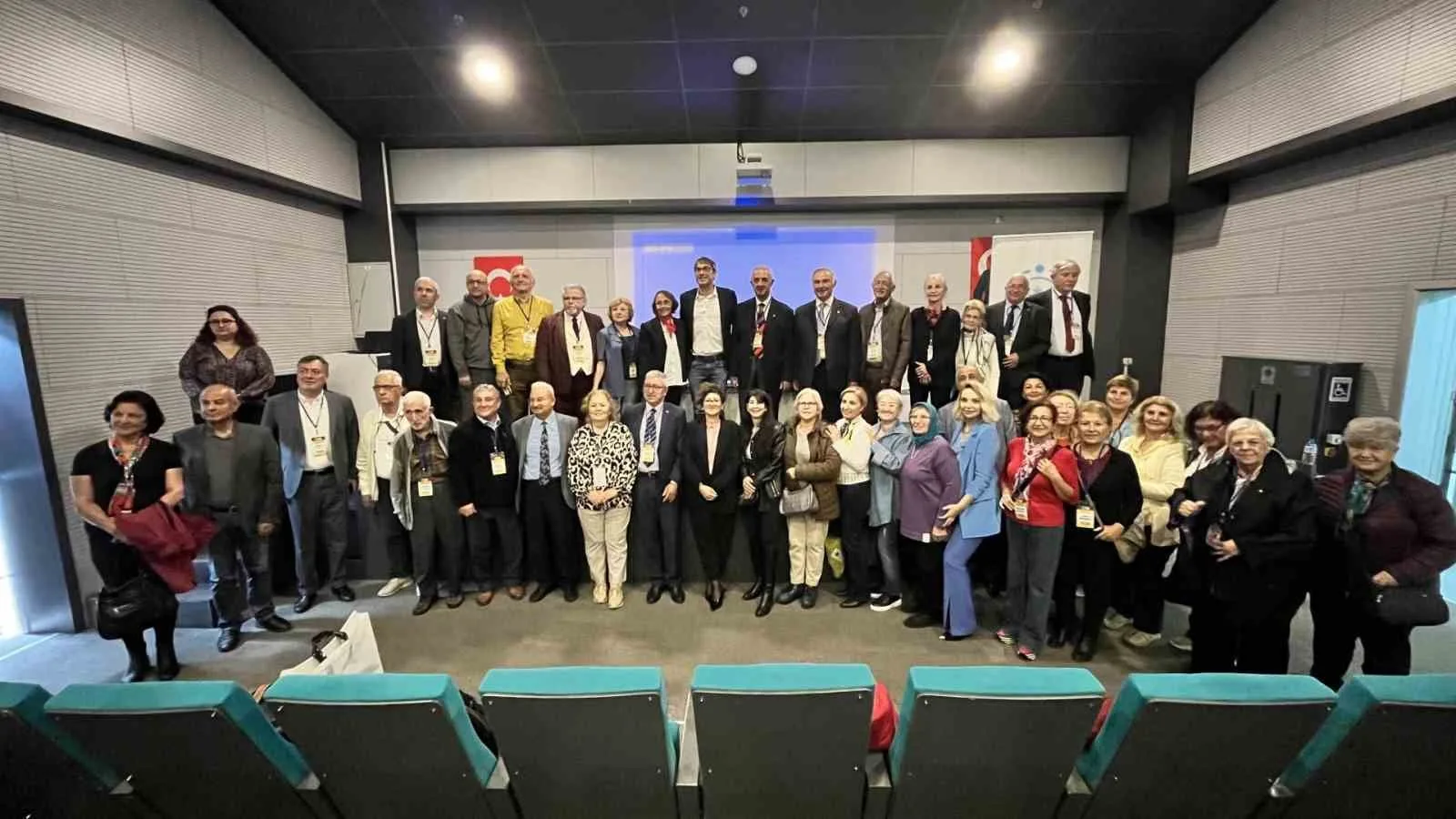 Nilüfer Kent Konseyi Emekliler Meclisi, gerçekleştirdiği genel kurulda yeni yönetimini