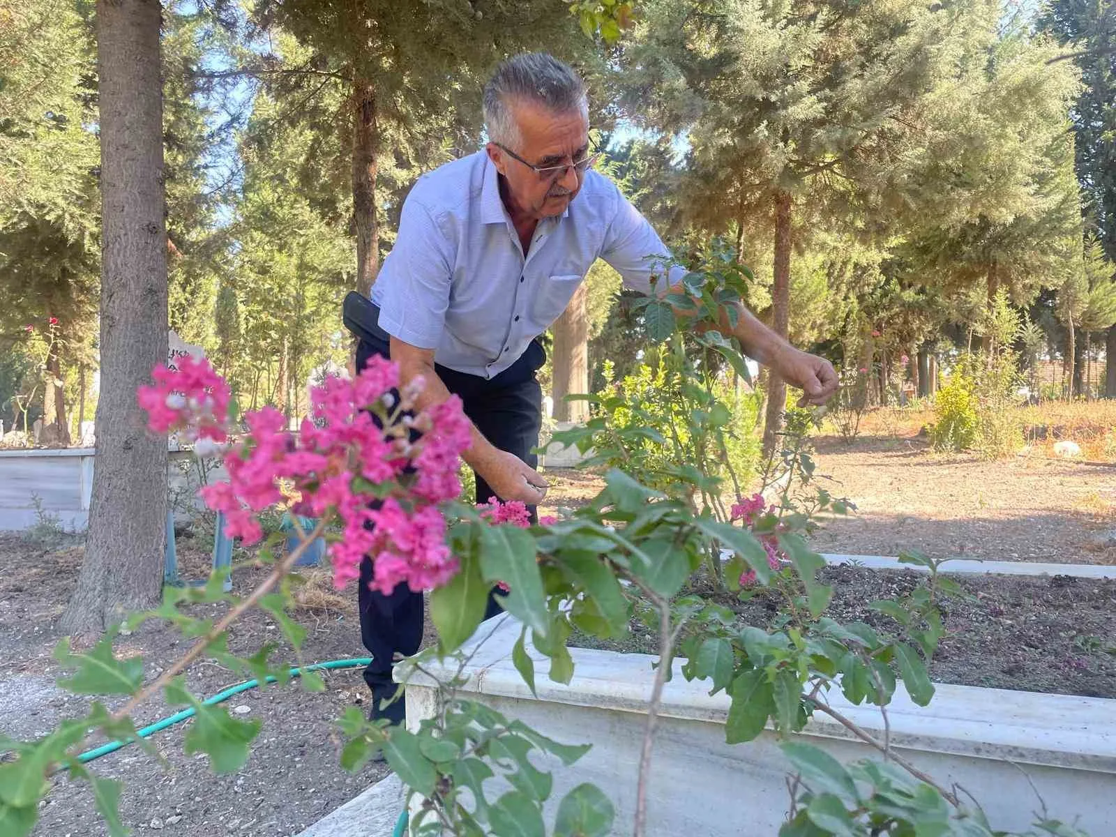 Bursa’nın Mustafakemalpaşa ilçesinin kırsal Yamanlı Mahallesi’nde oturan ve halen öğretmenlik