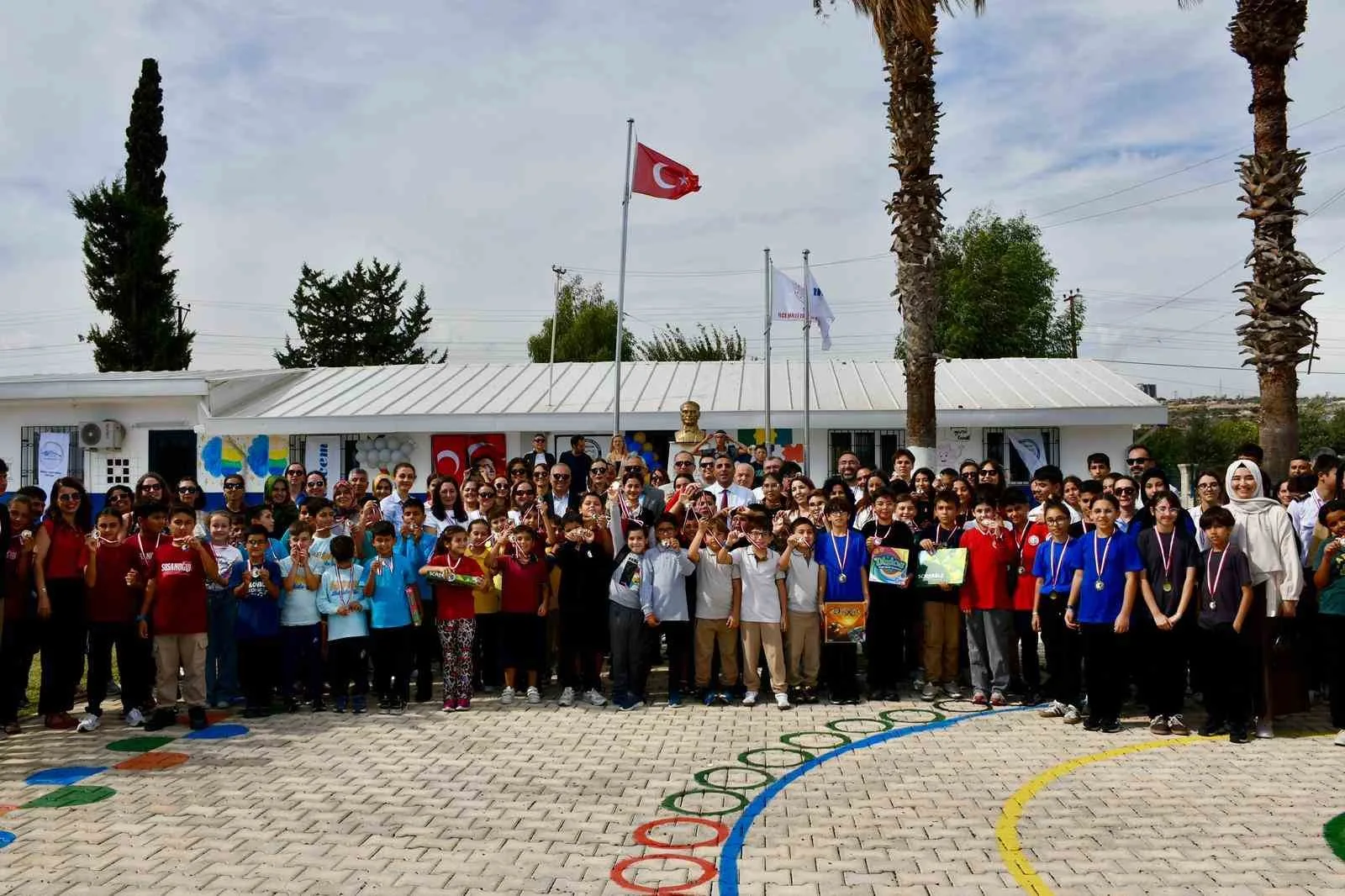 Mersin’in Silifke ilçesinde 23 okuldan 90 öğrenci zeka ve strateji