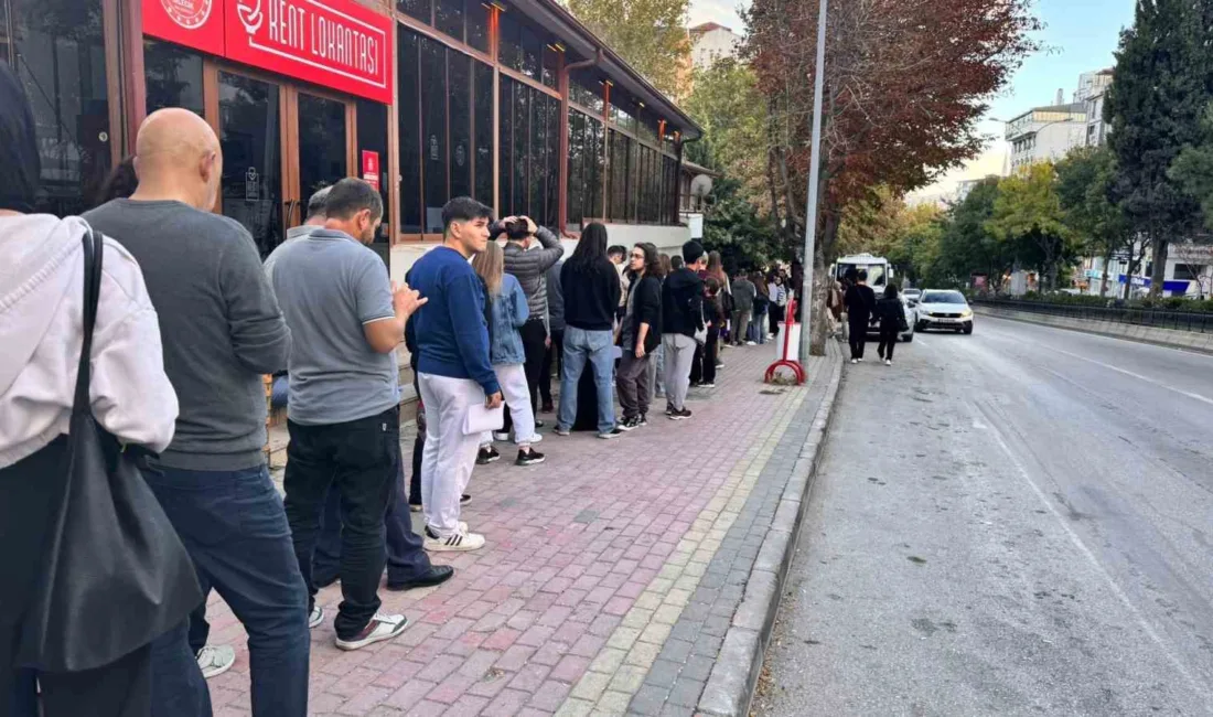 Bilecik’te 2025-2026 Akademik Yılı’nın bugün başlamasıyla birlikte öğrencilerin Bilkart sırasında