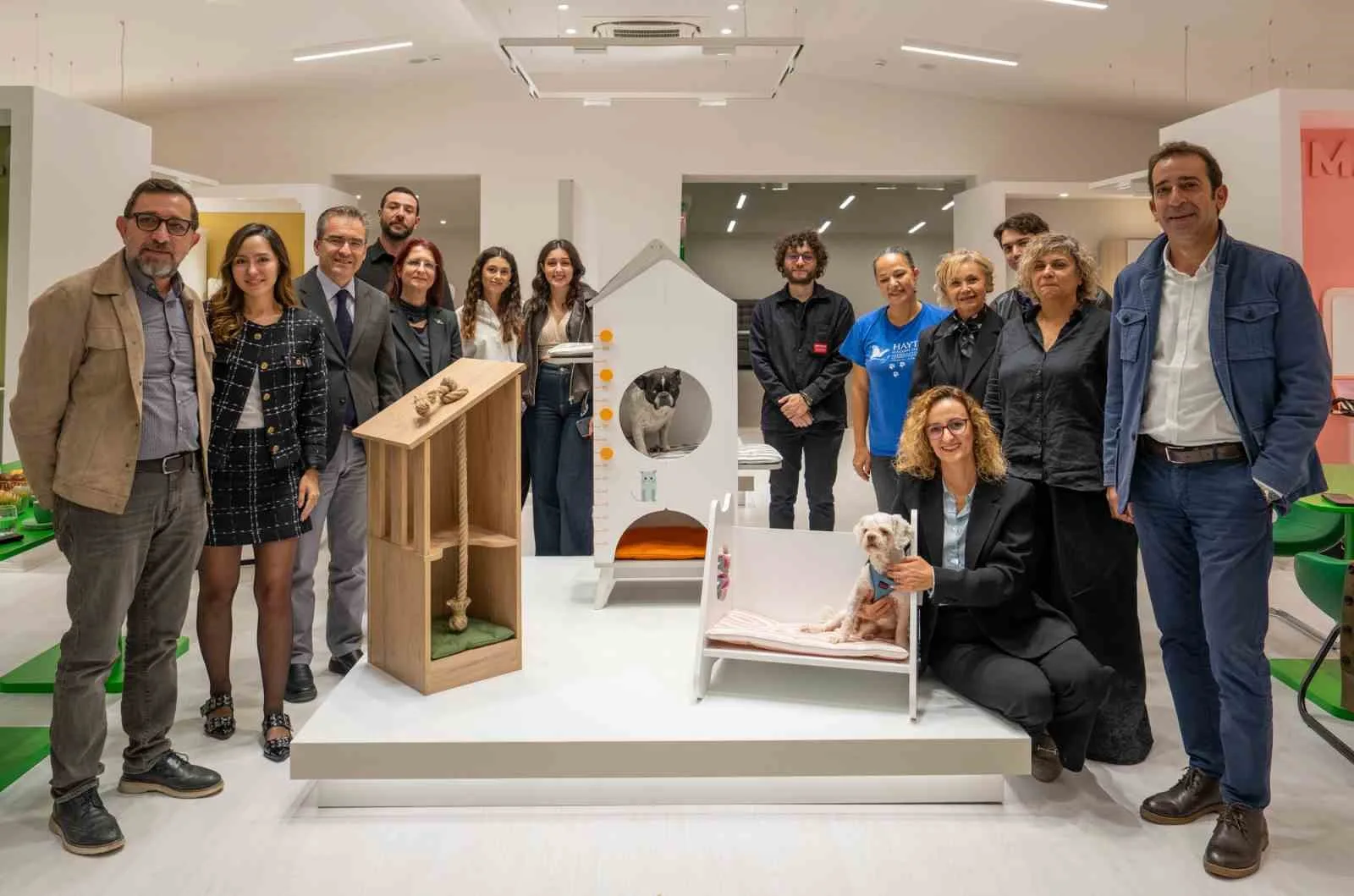 Yaşar Üniversitesi, Hayvan Hakları Federasyonu (HAYTAP) ve Caploonba Orpak Mobilya