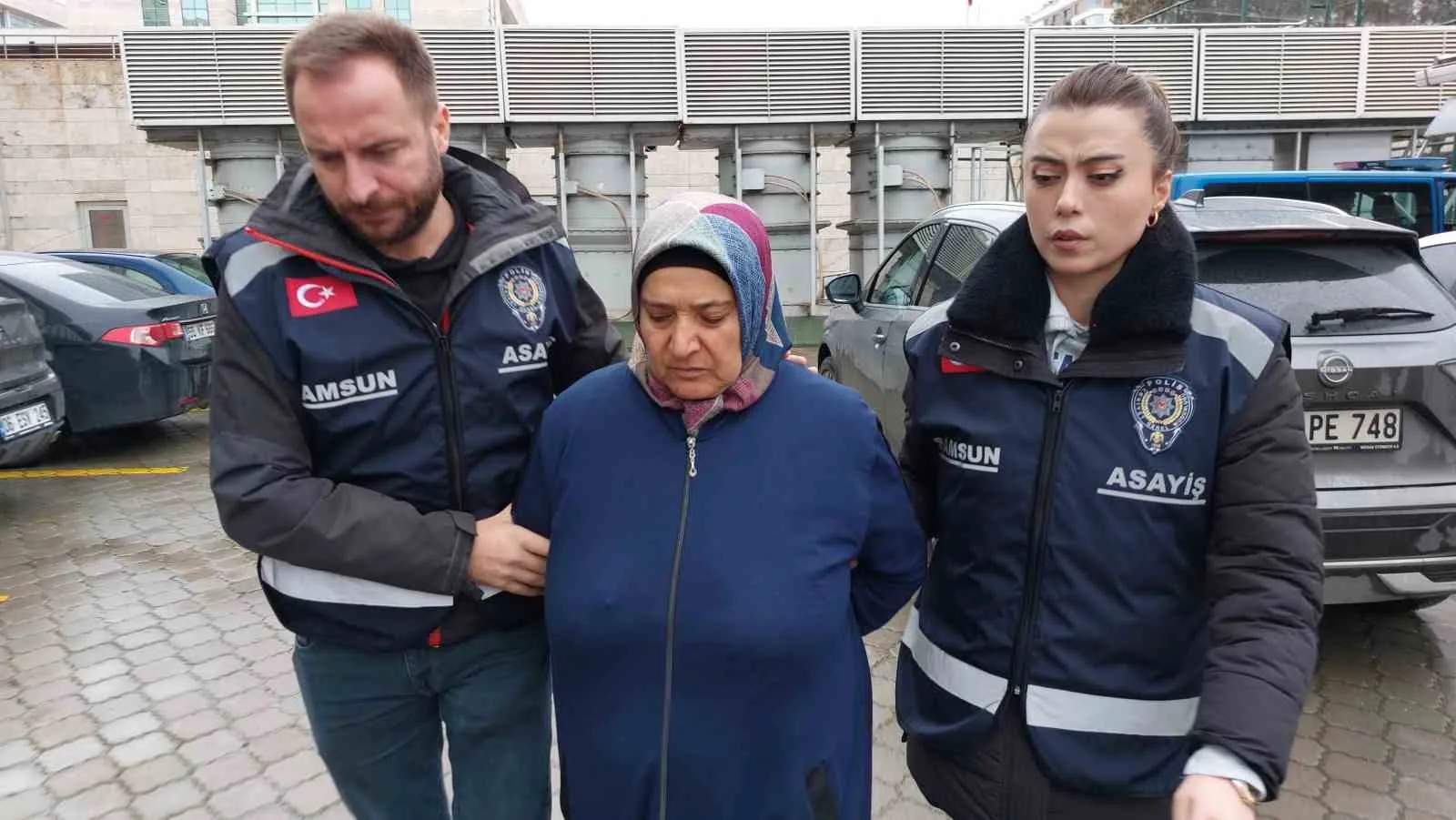 Samsun’da rehber öğretmeni kızını boğarak öldürdüğü iddiasıyla yargılanan anne, ilk