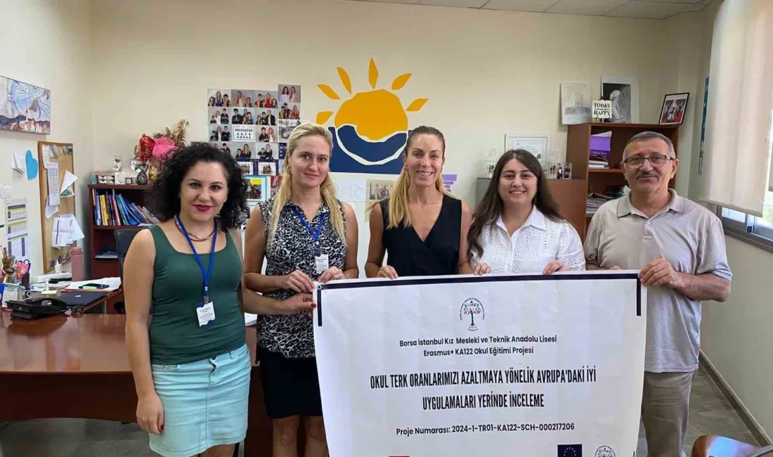 MANİSA (İHA) – Manisa Borsa İstanbul Kız Mesleki Teknik ve