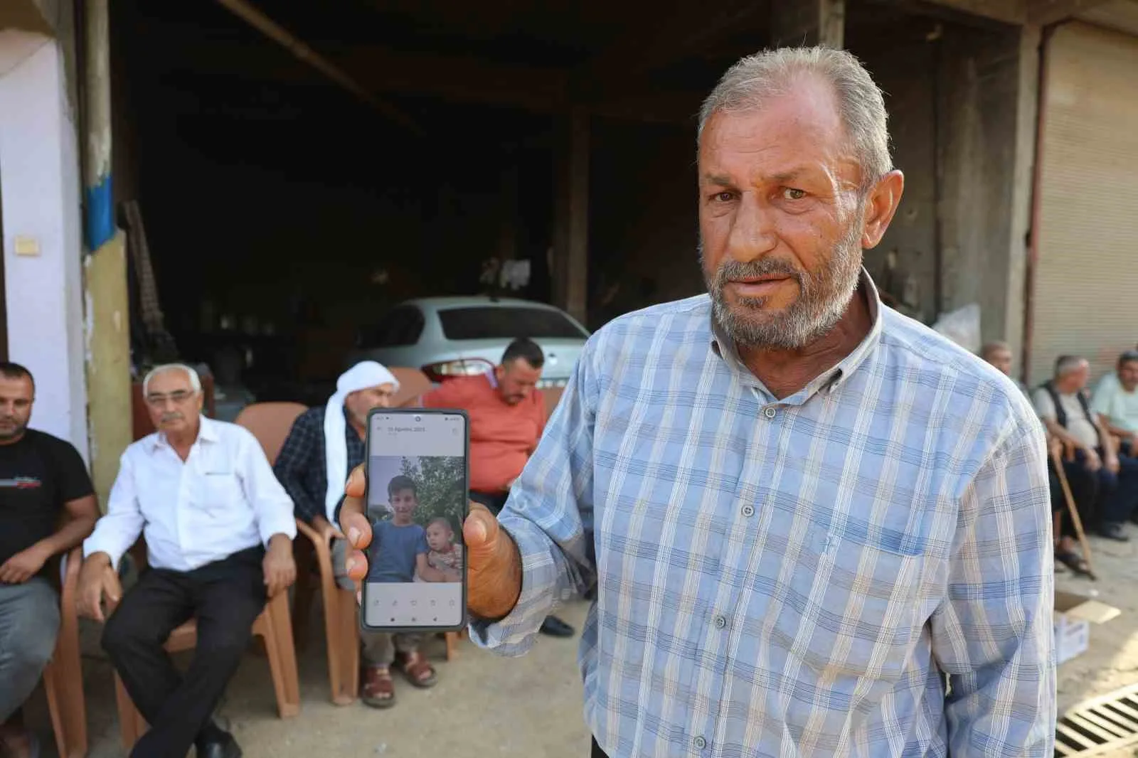 Hatay’da okul servisinden inip karşıya geçmek isterken cipin çarpmasıyla hayatını