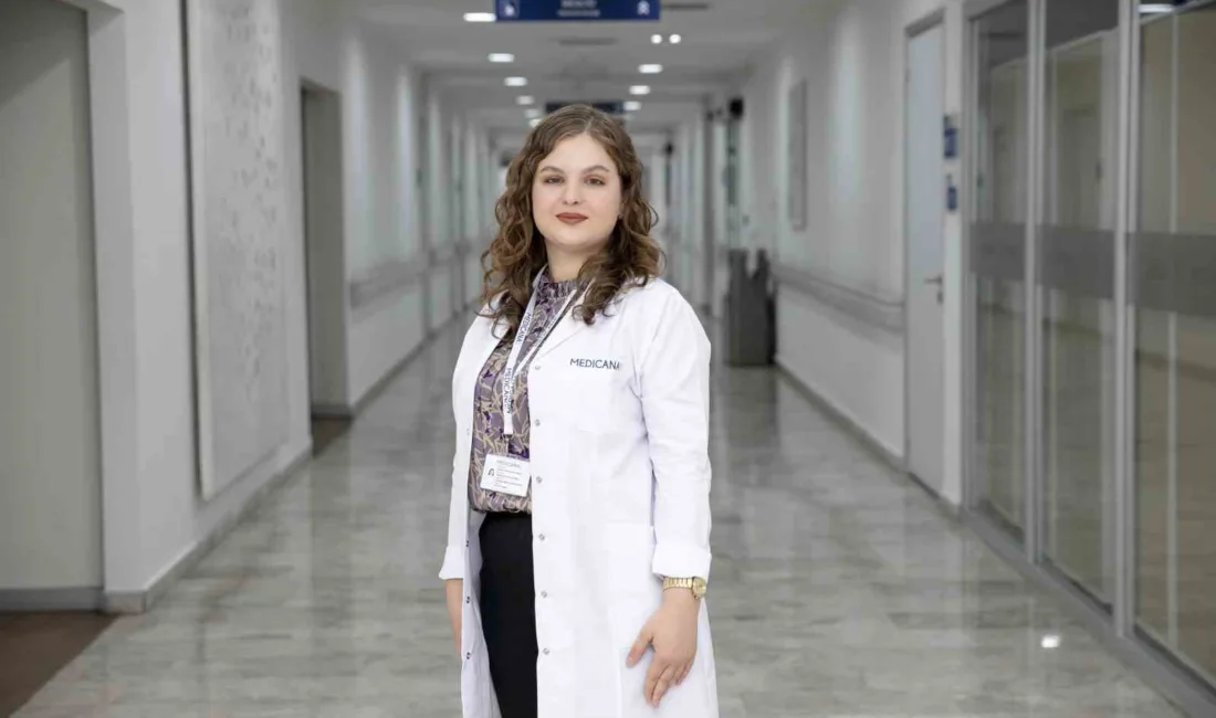 Okulların açılmasıyla birlikte çocuklar yeniden kalabalık sınıflara, servis araçlarına ve