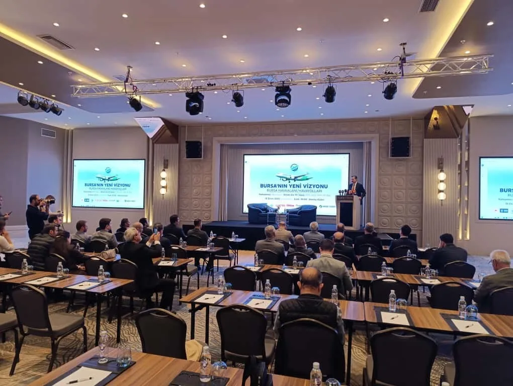 Oman Air Yönetim Kurulu Üyesi İlker Aycı, Bursa’da katıldığı programda