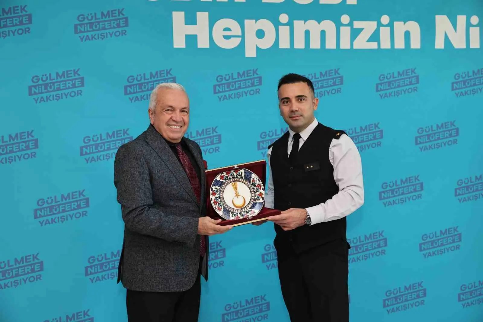 Nilüfer Belediye Başkanı Şadi Özdemir, Nilüfer İlçe Jandarma Komutanı Jandarma