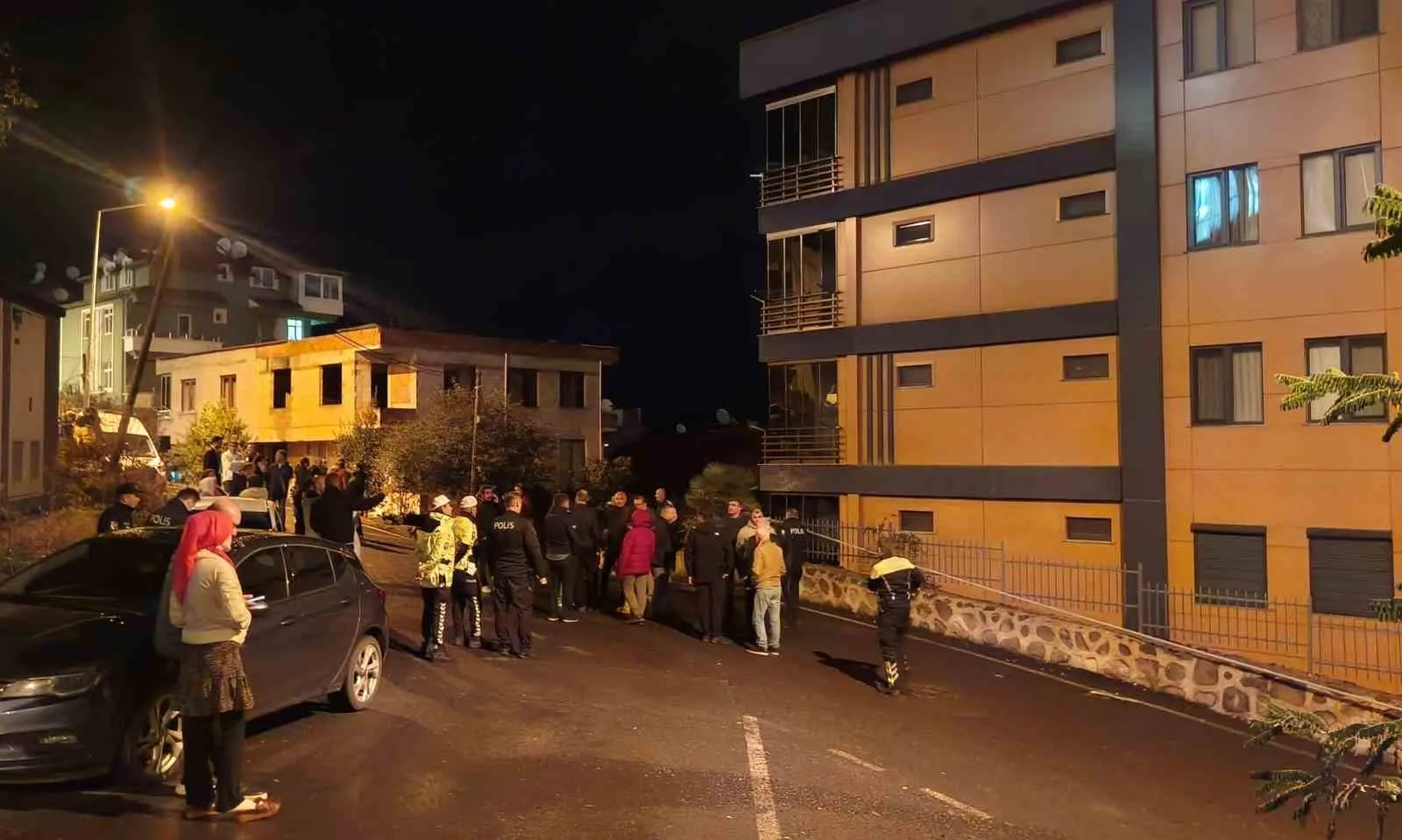 Ordu’da zemininde kayma ve duvarlarında çatlakların oluştuğu 2 bina tahliye