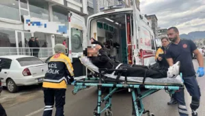 Ordu’nun Ünye ilçesinde meydana gelen trafik kazasında 3 öğrenci yaralandı.