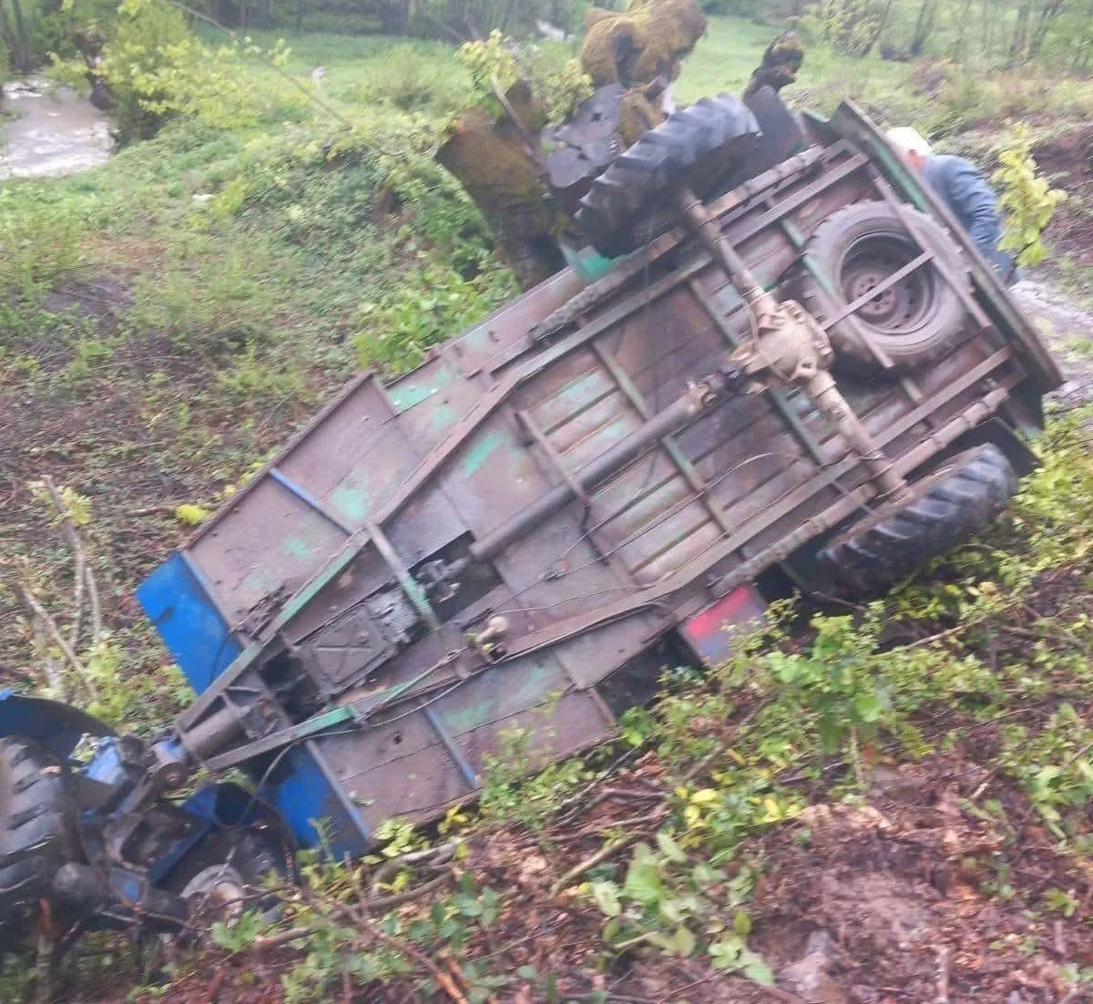Ordu’nun Fatsa ilçesinde ’patpat’ olarak bilinen tarım aracının devrilmesi sonucu