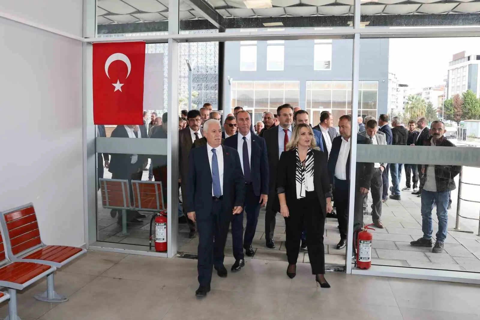 Bursa Büyükşehir Belediyesi, Orhangazi’nin yıllardır hizmet veren eski terminal alanını