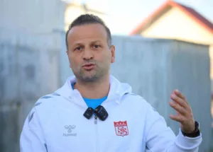 Özbelsan Sivasspor Teknik Direktörü Osman Zeki Korkmaz, “Asıl hedefimiz play-off’un