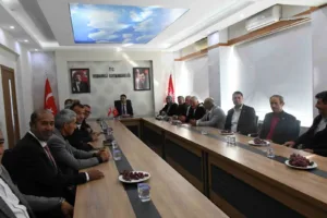 Bilecik’in Osmaneli ilçesinde, 19 Ekim Muhtarlar Günü dolayısıyla tören düzenlendi.