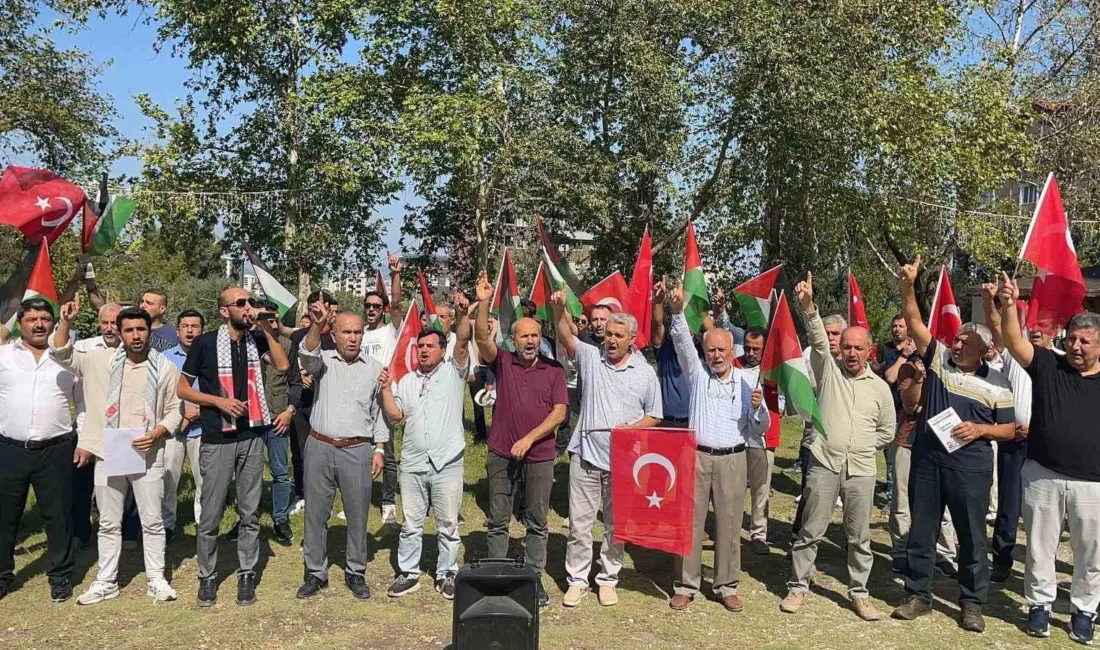 Osmaniye’de Cuma namazı sonrası toplanan sivil toplum kuruluşu temsilcileri ile