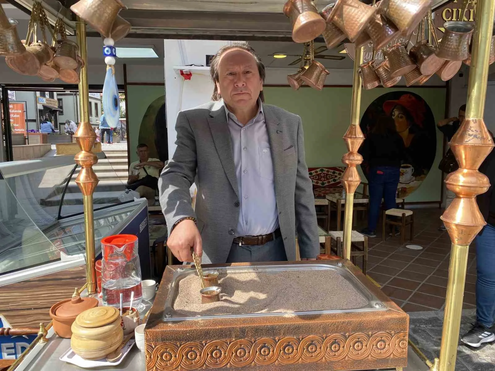 Eskişehir’de hem kent sakinleri hem de turistler Osmanlı’dan günümüze kadar