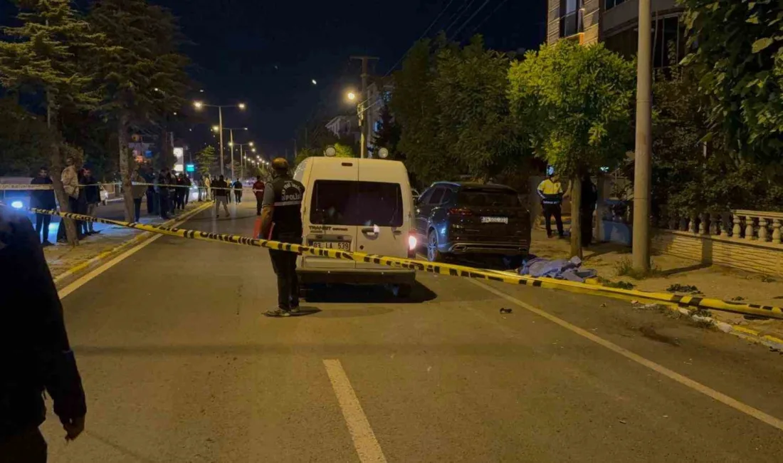 Afyonkarahisar’da meydana gelen trafik kazasında eski muhtar otomobilin çarpması sonucu