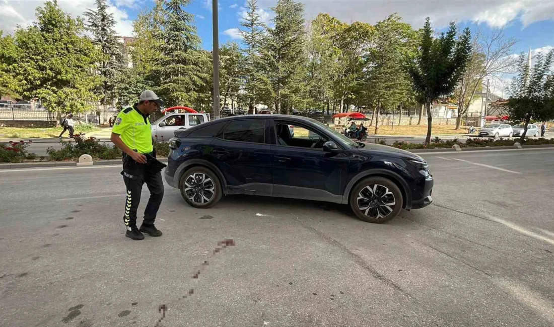 Karaman’da otomobil ile çarpışan elektrikli bisikletin sürücüsü çocuk yaralanırken, kaza