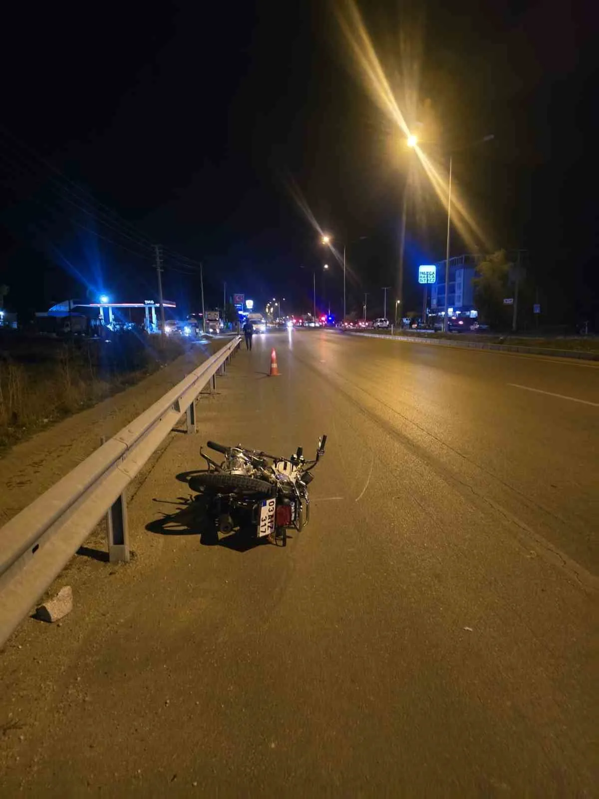 Afyonkarahisar’da meydana gelen trafik kazasında otomobille çarpışan motosiklette 14 yaşındaki