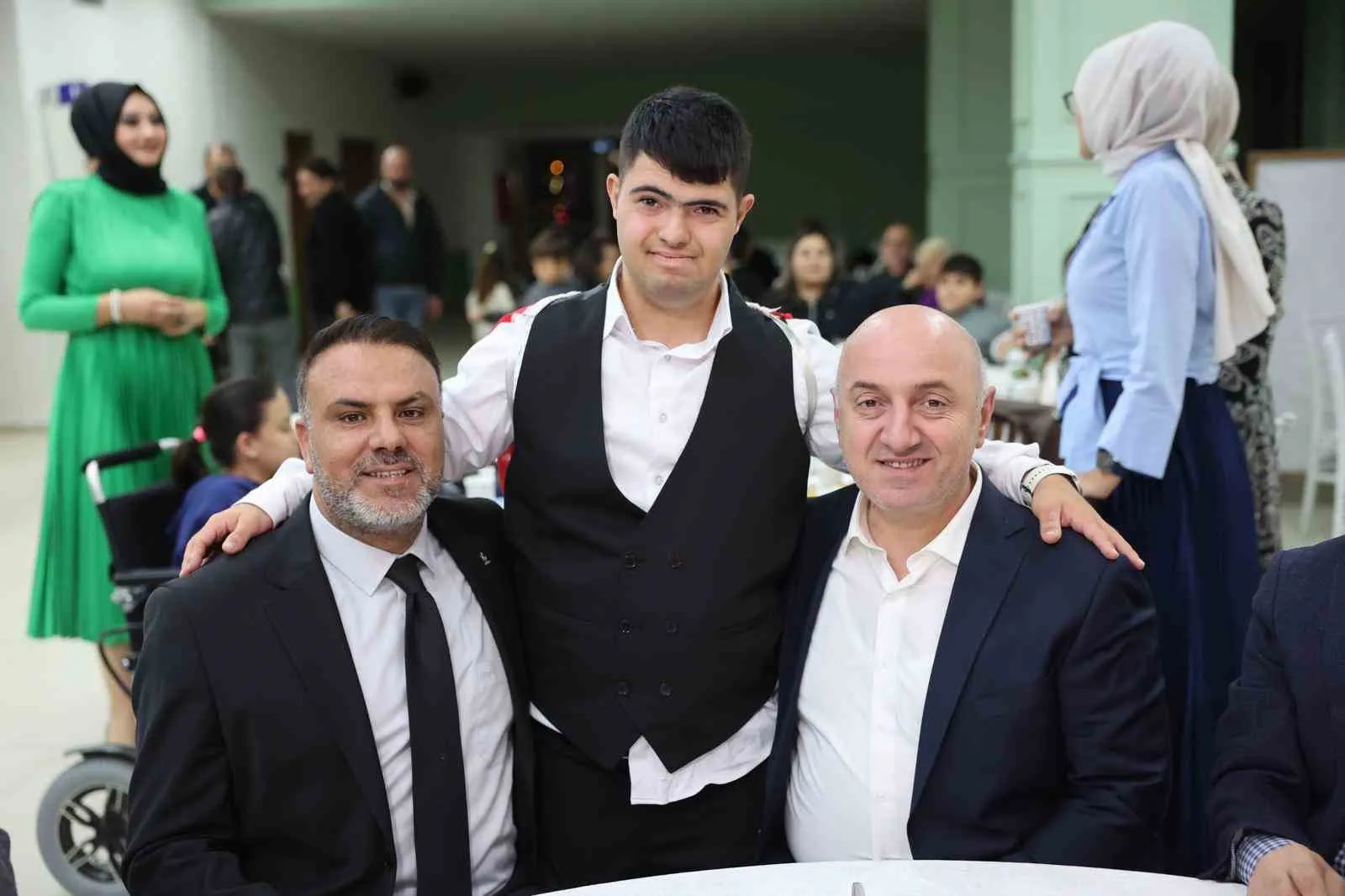 Kocaeli’de yaşayan belediye personeli özel birey Eren için asker eğlencesi