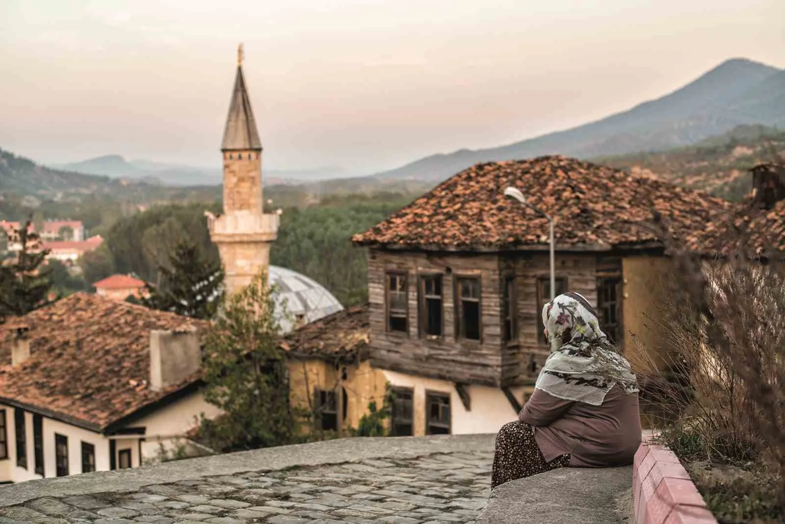 Sakarya Büyükşehir Belediyesi ekipleri, sosyal belediyecilik anlayışıyla özel gereksinimli bireyler