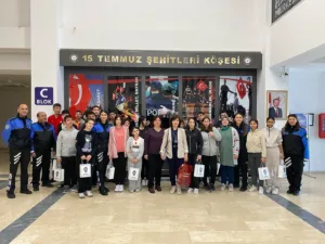 Kütahya İl Emniyet Müdürlüğü, ÇOGEP-2025 “Dumlupınar’da Parlayan Yıldızlar” projesi kapsamında