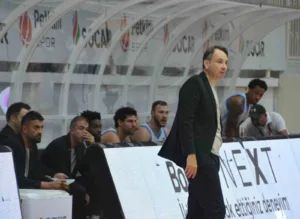 Aliağa Petkimspor Başantrenörü Özhan Çıvgın, Galatasaray maçının ardından, yaptığı açıklamada