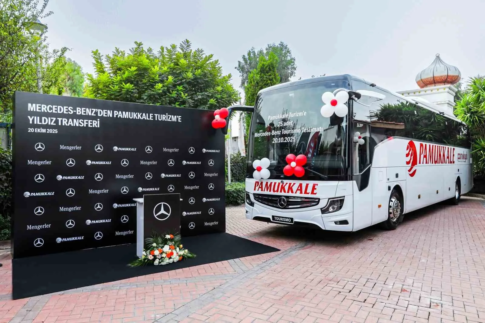 Mercedes-Benz Türk, Pamukkale Turizm ile uzun yıllara dayanan iş ortaklığını