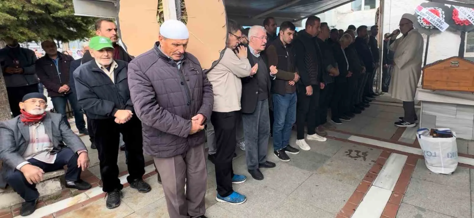 Edirne’de evine perde asarken düşen kadın hayatını kaybetti. Edirne’nin Yıldırırım