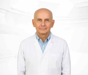 Göz Hastalıkları Uzmanı Prof. Dr. Ahmet Tuncer Özmen, prematüre doğan