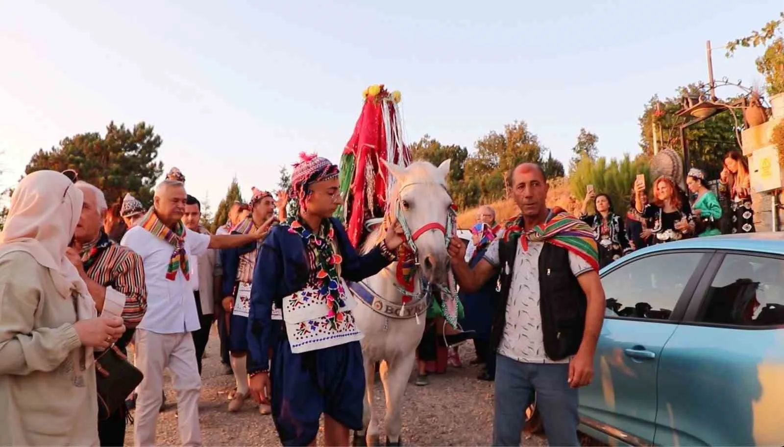 Bursa Uludağ Üniversitesi öğretim üyelerinden Prof. Dr. Ali Durmuş ve