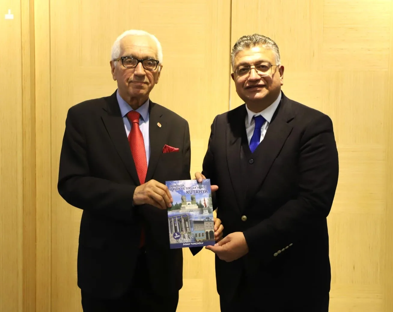 Kütahya Dumlupınar Üniversitesi (DPÜ) Rektörü Prof. Dr. Süleyman Kızıltoprak, basın