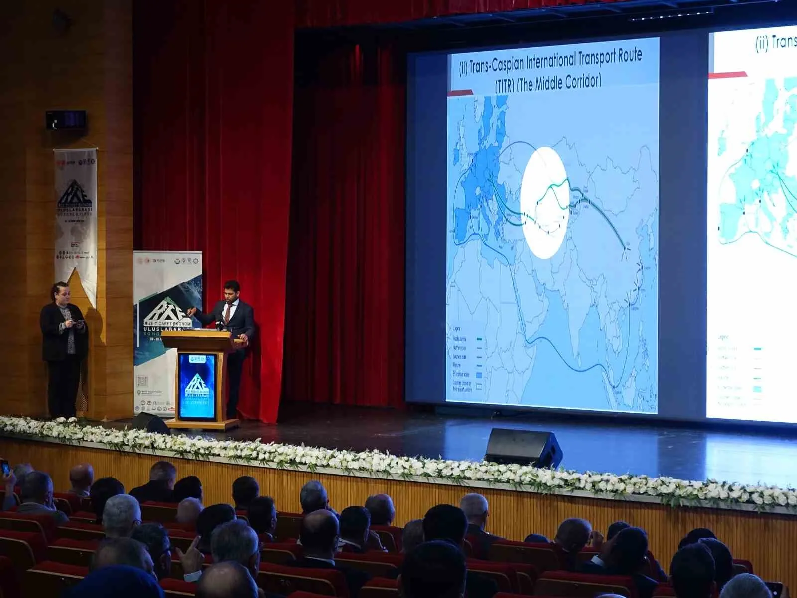 Rize’de 22 ülkeden araştırmacı ve akademisyenlerin katıldığı Ticaret ve Ekonomi