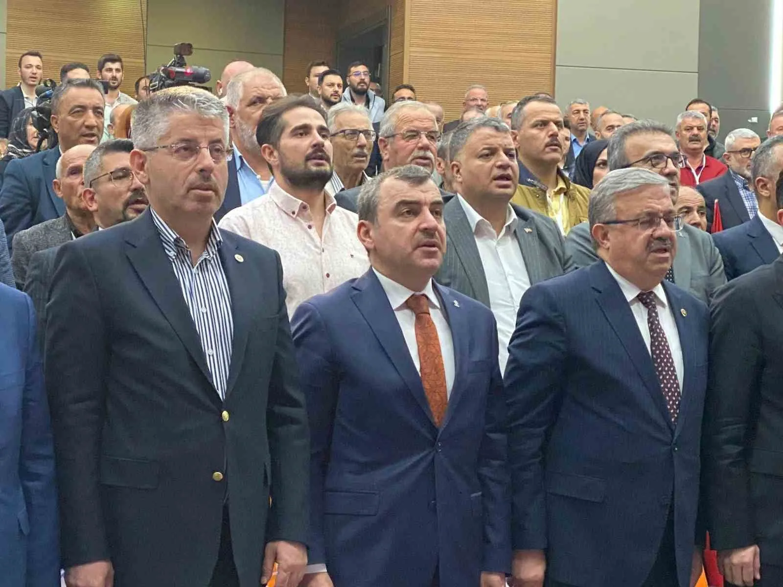 AK Parti Melikgazi İlçe Danışma Meclisi Toplantısı’na katılan AK Parti