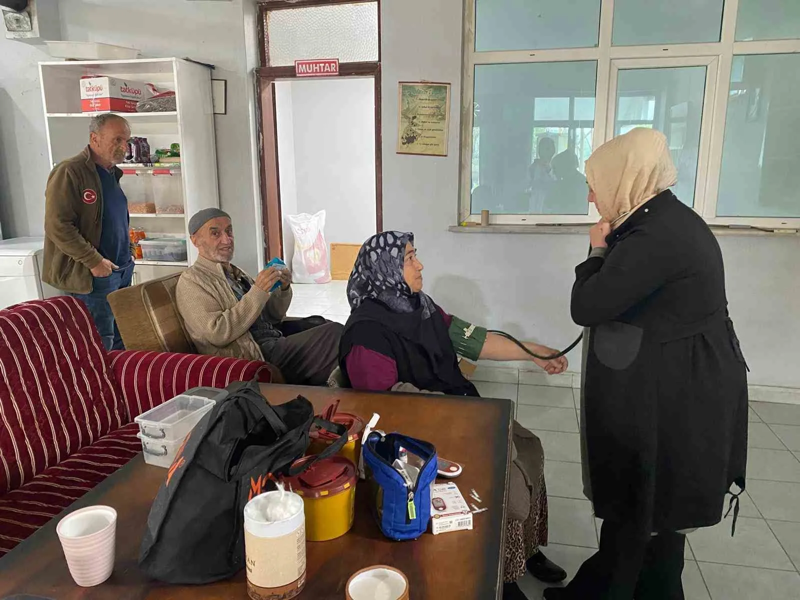 DÜZCE (İHA) – Düzce İl Sağlık Müdürlüğü ekipleri vatandaşların dengeli,